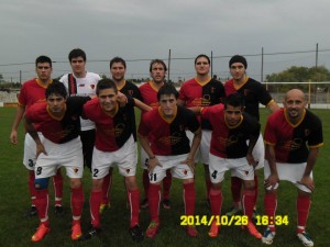 El equipo de Deportivo La Dulce que enfrentó a Newberry.