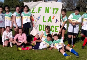 Equipo del Hockey del C.E.F. N° 17.